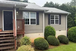 683 Grant St, Clarkesville, GA 30523 - Photo 1
