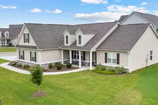 557 Lago Ct, Lagrange, GA 30241 - Photo 2