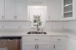 701 Van Streat, Nicholls, GA 31554 - Photo 32