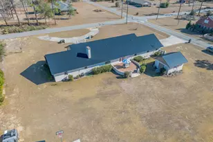 403 Rose Ln, Douglas, GA 31533 - Photo 14