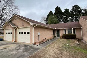 7159 Woodridge Ln, Union City, GA 30291 - Photo 1