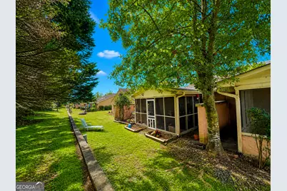 7159 Woodridge Lane, Union City, GA 30291 - Photo 4