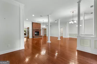 107 Cameron Pointe Drive, Lagrange, GA 30240 - Photo 8