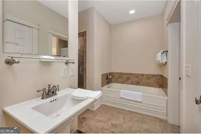 1015 Beachview Drive #205, Saint Simons, GA 31522 - Photo 12