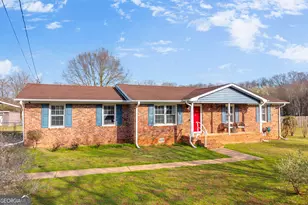 340 Floyd St, Royston, GA 30662 - Photo 1