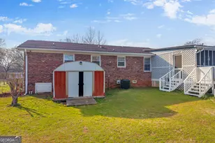 340 Floyd St, Royston, GA 30662 - Photo 8