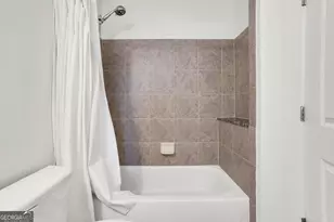 250 Pharr Rd NE, Atlanta, GA 30305 - Photo 26