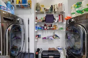 250 Pharr Rd NE, Atlanta, GA 30305 - Photo 14