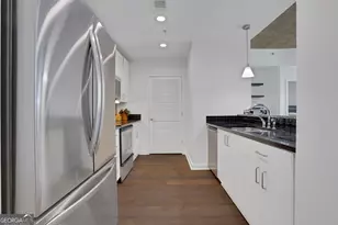 250 Pharr Rd NE, Atlanta, GA 30305 - Photo 4