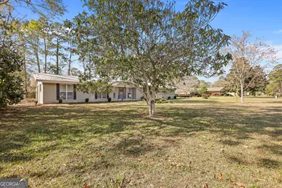 121 Glynn Street, Jesup, GA 31545 - Photo 2