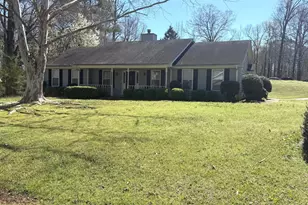 10 Oaklake Ct, Covington, GA 30016 - Photo 2