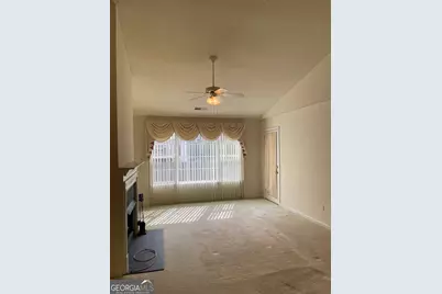 1015 Holly Drive #804, Gainesville, GA 30501 - Photo 4