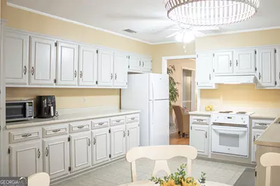 306 Meadowlark Circle, Statesboro, GA 30461 - Photo 6