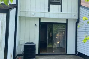 8238 Canyon Forge Dr, Riverdale, GA 30274 - Photo 4