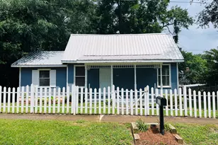 608 Askew Ave, Hogansville, GA 30230 - Photo 1