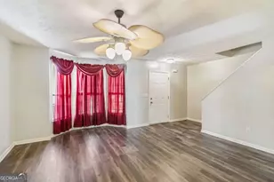 5559 Strathmoor Manor Cir, Lithonia, GA 30058 - Photo 4