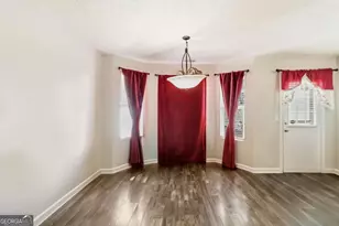 5559 Strathmoor Manor Cir, Lithonia, GA 30058 - Photo 6