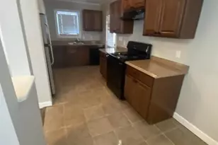 2397 Sandy Plains Rd, Marietta, GA 30066 - Photo 4