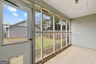 240 N Hampton Dr, Fayetteville, GA 30215 - Photo 26