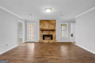 240 N Hampton Dr, Fayetteville, GA 30215 - Photo 6