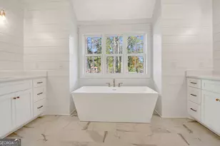 196 Bob Smith Rd, Sharpsburg, GA 30277 - Photo 38