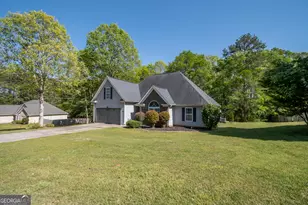344 River Landing Dr, Monroe, GA 30656 - Photo 2