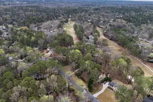 2415 Roxburgh Dr, Roswell, GA 30076 - Photo 54