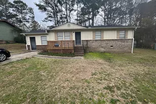 463 Voyles Dr, Riverdale, GA 30274 - Photo 1