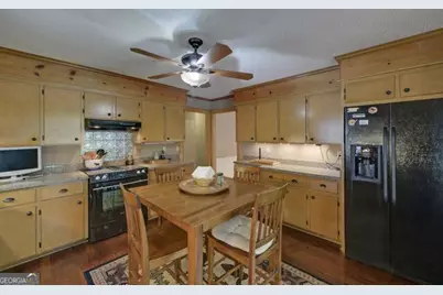 246 Harvey Lane, Lavonia, GA 30553 - Photo 8