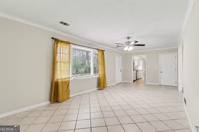 727 S Carter Drive, Jonesboro, GA 30236 - Photo 8