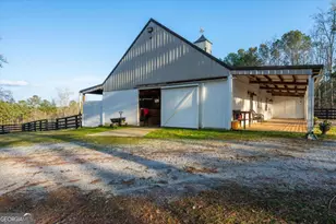 35 Saddleback Farms Dr, Newnan, GA 30263 - Photo 68