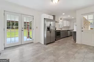 560 Donna Dr SW, Smyrna, GA 30082 - Photo 12