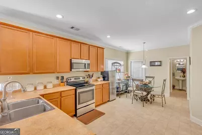 1077 Marne Boulevard, Hinesville, GA 31313 - Photo 10