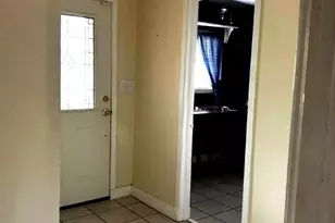 1001 Baltimore Ave, Waycross, GA 31501 - Photo 2