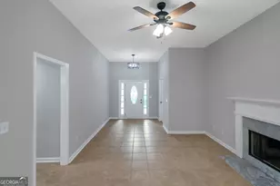 182 Hawk Ln, Carrollton, GA 30116 - Photo 4