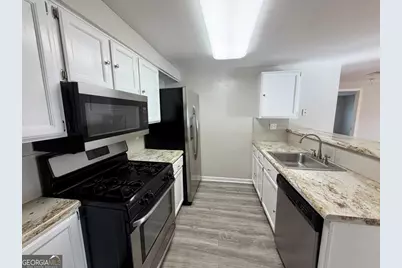 4267 Parkview Court, Stone Mountain, GA 30083 - Photo 4