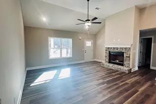 187 Coffey Rd, Barnesville, GA 30204 - Photo 4
