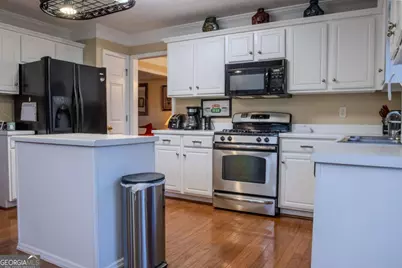 1950 East Bay Street, Hoschton, GA 30548 - Photo 12