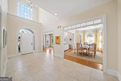 300 Nell Court, Sandy Springs, GA 30342 - Photo 4