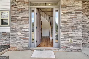 201 Fox Hall Crossing E, Senoia, GA 30276 - Photo 4