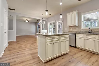 201 Fox Hall Crossing E, Senoia, GA 30276 - Photo 18