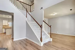 201 Fox Hall Crossing E, Senoia, GA 30276 - Photo 6