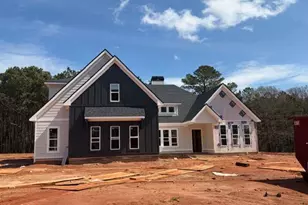 121 Woodford Dr, Roopville, GA 30170 - Photo 1