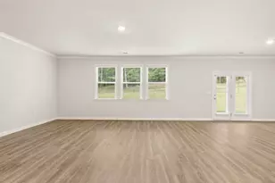 801 Pelham Way, Locust Grove, GA 30248 - Photo 4