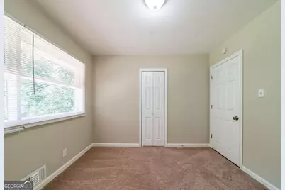 3904 W Hilda Circle, Decatur, GA 30035 - Photo 16