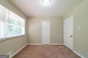 3904 W Hilda Cir, Decatur, GA 30035 - Photo 16