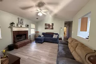 232 Knob Hill Dr, Locust Grove, GA 30248 - Photo 4