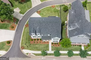 105 Red Blf Dr, Athens, GA 30607 - Photo 2