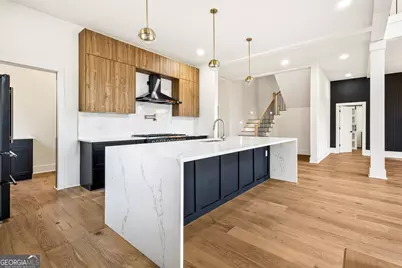 2047 Drew Valley Road NE, Brookhaven, GA 30319 - Photo 10