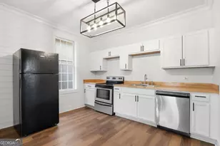 807 W 52nd St, Savannah, GA 31401 - Photo 12